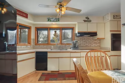 34945 N Leonard Avenue, Ingleside, IL 60041 - Photo 8