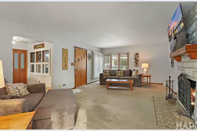 34945 N Leonard Avenue, Ingleside, IL 60041 - Photo 4