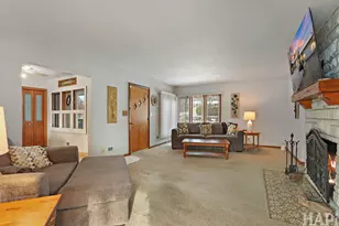 34945 N Leonard Ave, Ingleside, IL 60041 - Photo 4