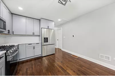 10129 S Indiana Avenue, Chicago, IL 60628 - Photo 8