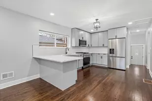 10129 S Indiana Ave, Chicago, IL 60628 - Photo 6