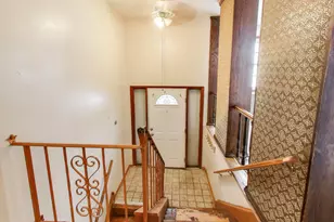 17022 Magnolia Dr, Hazel Crest, IL 60429 - Photo 2