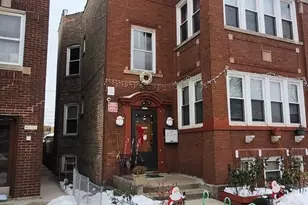 4855 W Wolfram St, Chicago, IL 60641 - Photo 2