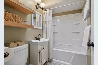 1136 S Summit Avenue, Villa Park, IL 60181 - Photo 12