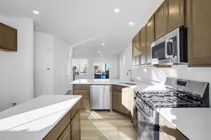 209 Settlers Pl, West Dundee, IL 60118 - Photo 4