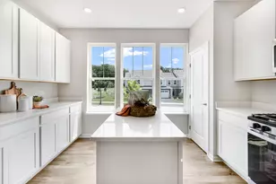 209 Settlers Pl, West Dundee, IL 60118 - Photo 10