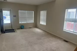 690 Zachary Dr, Romeoville, IL 60446 - Photo 2