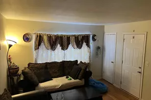 1105 Indian Ave, Aurora, IL 60505 - Photo 4