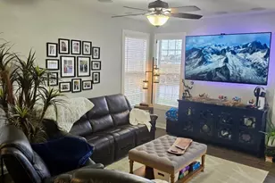 571 Springbrook Trail N, Oswego, IL 60543 - Photo 2