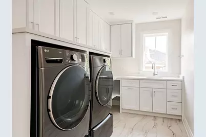 900 S Colfax Avenue, Elmhurst, IL 60126 - Photo 32