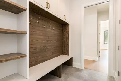 900 S Colfax Avenue, Elmhurst, IL 60126 - Photo 18