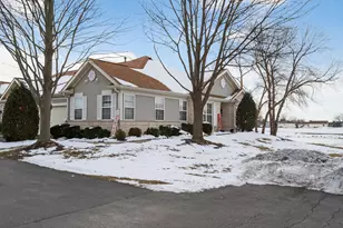21521 W Juniper Ct, Plainfield, IL 60544 - Photo 2