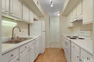 563 Shorely Woods Dr, Barrington, IL 60010 - Photo 8