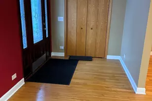 8447 Drake Ave, Skokie, IL 60076 - Photo 4