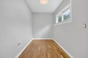 7825 S Ingleside Ave, Chicago, IL 60619 - Photo 26