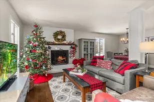 806 Fellows St, Saint Charles, IL 60174 - Photo 4