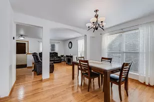 1544 Suncrest Ln, Bolingbrook, IL 60490 - Photo 4