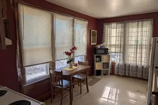 717 W Pleasant St, Freeport, IL 61032 - Photo 12