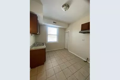 7955 S Emerald Avenue #2, Chicago, IL 60620 - Photo 8