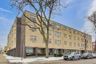 7200 N Claremont Ave, Chicago, IL 60645 - Photo 1