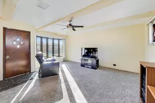 5700 N Orange Ave, Chicago, IL 60631 - Photo 10