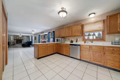 5304 E Hubbard Trail, Byron, IL 61010 - Photo 16