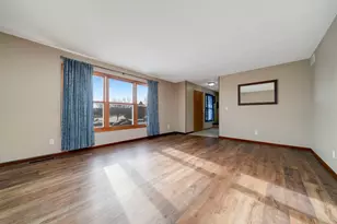 5304 E Hubbard Trail, Byron, IL 61010 - Photo 4