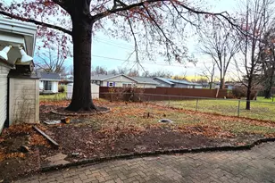 2514 W Nottingham Pl, Peoria, IL 61614 - Photo 26