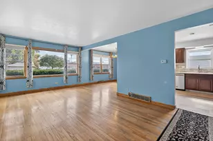 1550 Orchard St, Des Plaines, IL 60018 - Photo 2