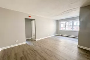 4300 N Keystone Ave, Chicago, IL 60641 - Photo 2