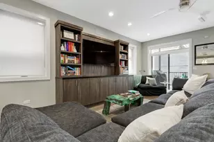 1448 W Erie St, Chicago, IL 60642 - Photo 16