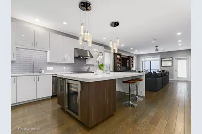 1448 W Erie Street #1, Chicago, IL 60642 - Photo 10