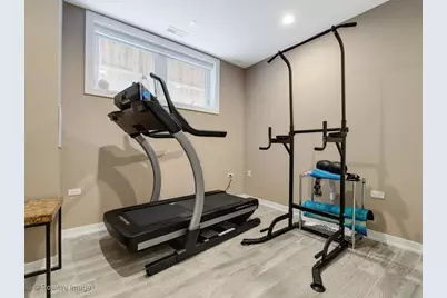 1448 W Erie Street #1, Chicago, IL 60642 - Photo 24