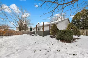 2S021 Lexington Ct, Warrenville, IL 60555 - Photo 22