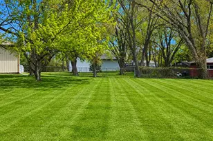 13980 W Stonegate Rd, Wadsworth, IL 60083 - Photo 4