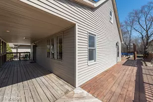 8829 Skyline Dr, Burr Ridge, IL 60527 - Photo 20