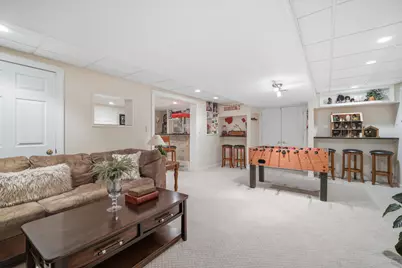 4837 Middle Road, Gurnee, IL 60031 - Photo 18