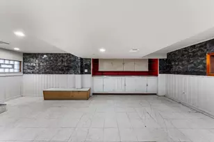 8142 S Yates Blvd, Chicago, IL 60617 - Photo 18