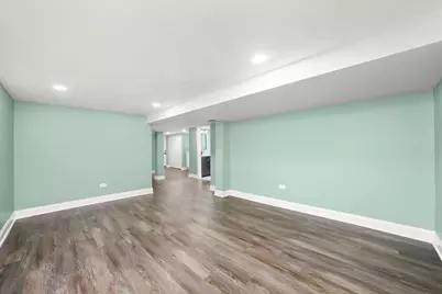 10436 S Eberhart Avenue, Chicago, IL 60628 - Photo 20