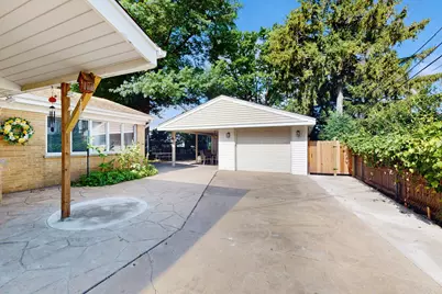 576 Amherst Avenue, Des Plaines, IL 60016 - Photo 32