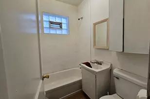 [Address not provided], Elmwood Park, IL 60707 - Photo 8