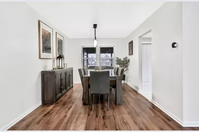 15923 Woodlawn East Avenue, South Holland, IL 60473 - Photo 4