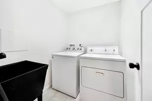 15923 Woodlawn E Ave, South Holland, IL 60473 - Photo 18