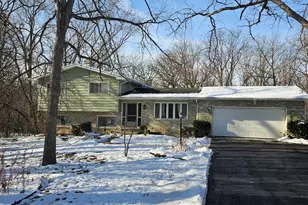 26890 N Longwood Rd, Lake Forest, IL 60045 - Photo 2