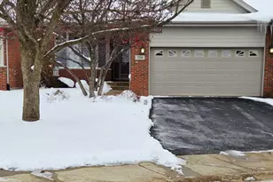 754 River Pl Dr, Bourbonnais, IL 60914 - Photo 1