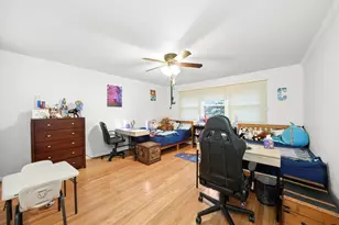 5238 Pratt Ave, Skokie, IL 60077 - Photo 18