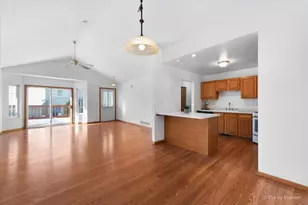 1740 Pine St, McHenry, IL 60051 - Photo 4