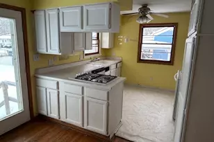 17946 Roy St, Lansing, IL 60438 - Photo 4