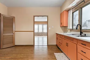 12 N Du Bois Ave, Elgin, IL 60123 - Photo 8