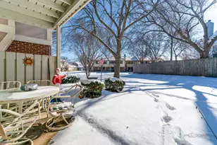 1157 Middlebury Ln, Wheeling, IL 60090 - Photo 18